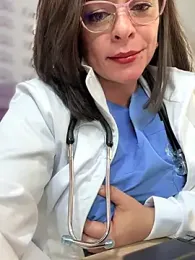 NATHALIA-28_ webcam model stream image