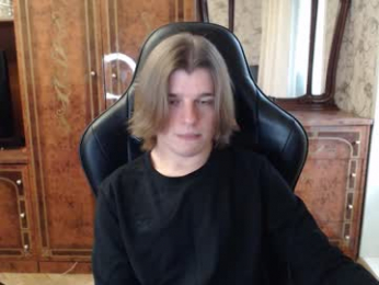 maxplay18 webcam model stream image