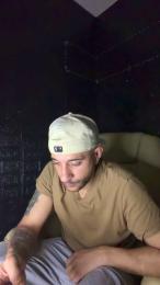 tripi_hot webcam model stream image