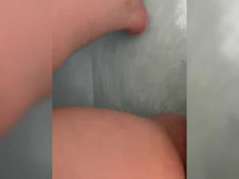 Popular22 webcam model stream image