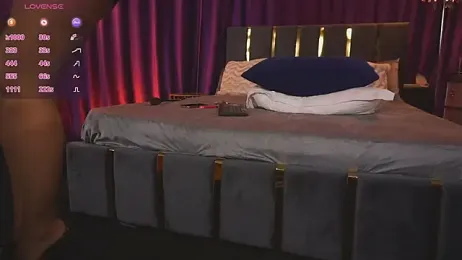 EmpressDesires webcam model stream image