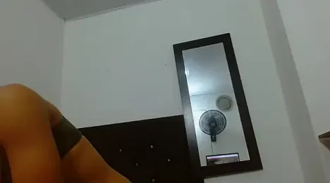 carolaayth webcam stripchat model stream image