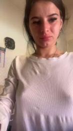 Carmenelui webcam model stream image