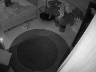 voyeurcam-julmodels-whitebed-5 webcam model stream image