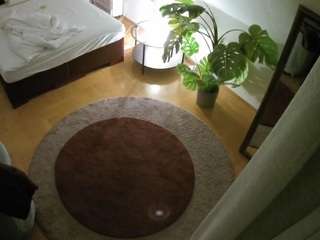 voyeurcam-julmodels-whitebed-5 webcam model stream image