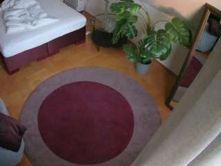 voyeurcam-julmodels-whitebed-5 webcam model stream image