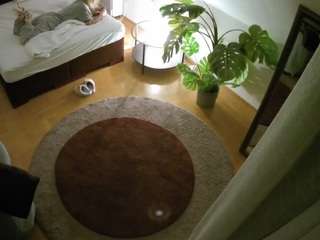 voyeurcam-julmodels-whitebed-5 webcam model stream image