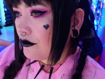 Laura-Wicked webcam model stream image