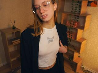 Lael Stonebreaker webcam model stream image