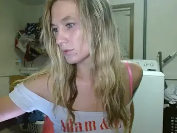 missymilf webcam model stream image