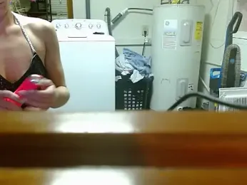 missymilf webcam model stream image