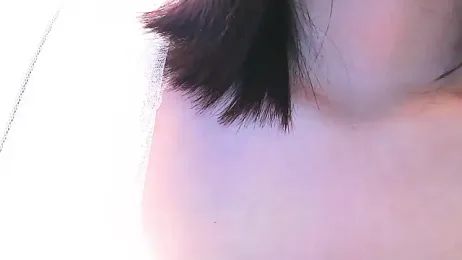 MOMO_ROSE webcam model stream image