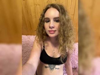 Sweetie_Kitty webcam model stream image