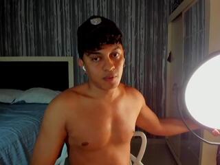 Joe Robust webcam model stream image