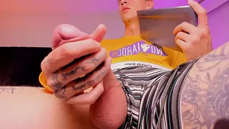 dominik_thompson777 webcam model stream image