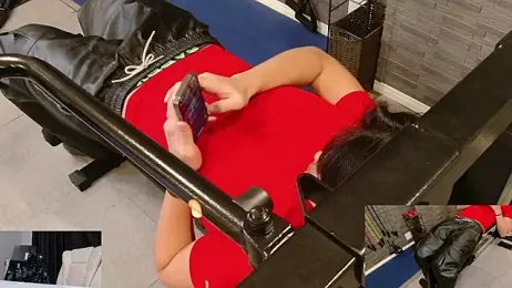 Stretch-man webcam model stream image