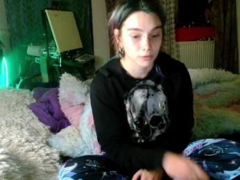 SophieHard webcam model stream image