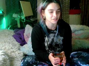 SophieHard webcam model stream image