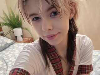 Odelyna Curless webcam model stream image