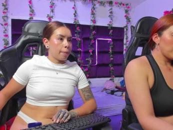 LizaAndCharlottt webcam model stream image