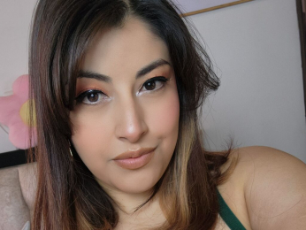 AlexaStylish webcam model stream image