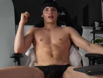 max_cortes1_ webcam model stream image
