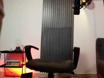 dante_gold webcam model stream image