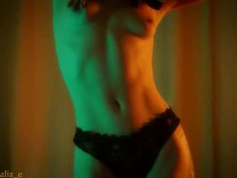 sexualiz_e webcam model stream image