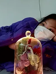 hello098712 webcam model stream image