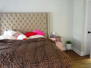 katt-leya webcam model stream image