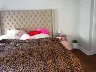 katt-leya webcam model stream image