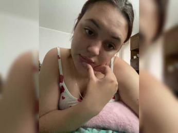 Lilliangelmoon webcam model stream image