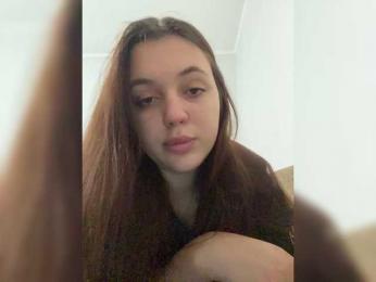 Lilliangelmoon webcam model stream image