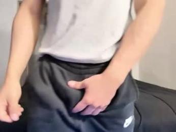 yourguuy21 webcam model stream image