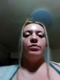 Mommygetnaughty webcam model stream image