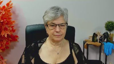 femmeIRIS webcam model stream image