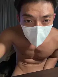 Yooo17 webcam model stream image