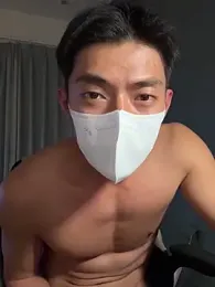 Yooo17 webcam model stream image