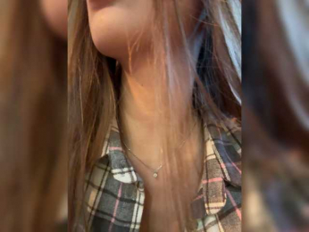 Milkaff- webcam model stream image