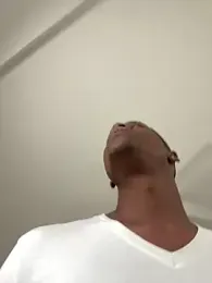 labishyoung25 webcam model stream image