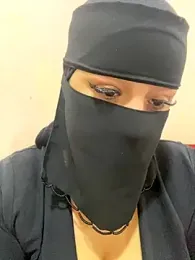 mari_layali webcam stripchat model stream image