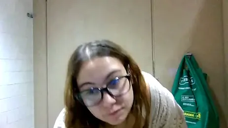 FreakyDreama webcam model stream image