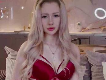 Lilalli webcam model stream image