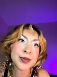 Cinamoonn webcam model stream image