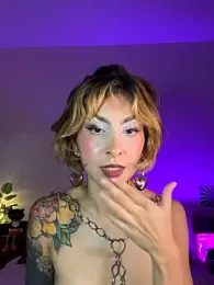Cinamoonn webcam model stream image