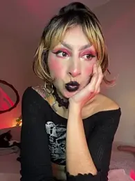 Cinamoonn webcam model stream image