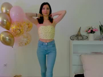 crystalnut webcam model stream image