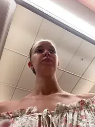 ElliRose webcam model stream image