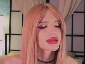 kira_long webcam model stream image