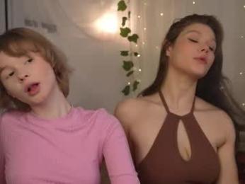 misska__ webcam model stream image